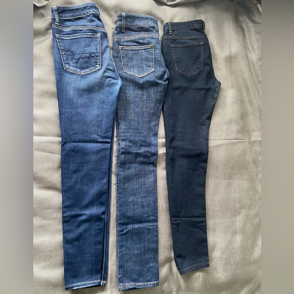 Bundle of blue denim jeans - Picture 2 of 3
